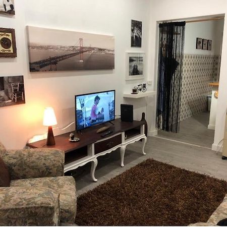 Grandma'S House In Lisbon Villa โอดิเวลัส ภายนอก รูปภาพ